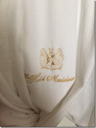 IMG_2280 (2) IMG_2280 (2)