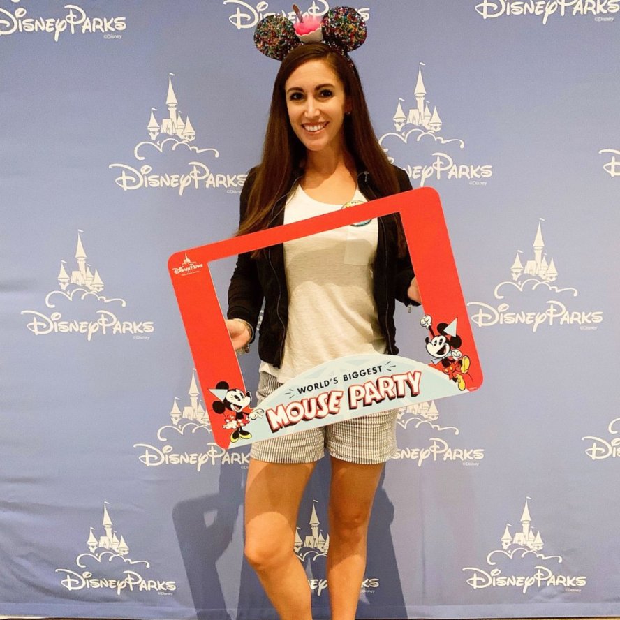 https://heatherslookingglass.com/rundisney/