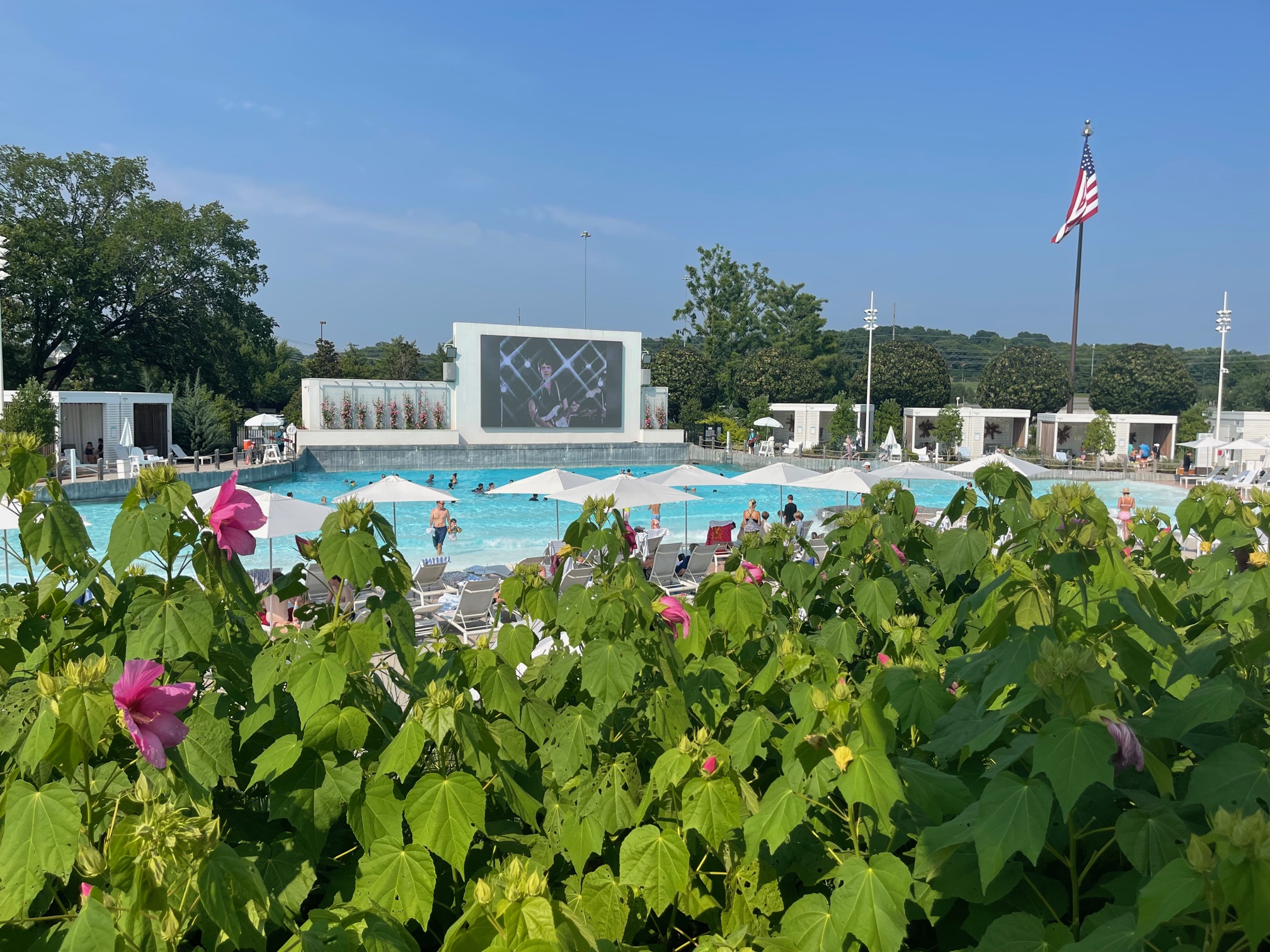 Gaylord Opryland summer of more