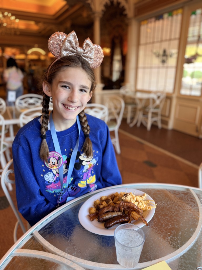Plaza Inn Breakfast Disneyland