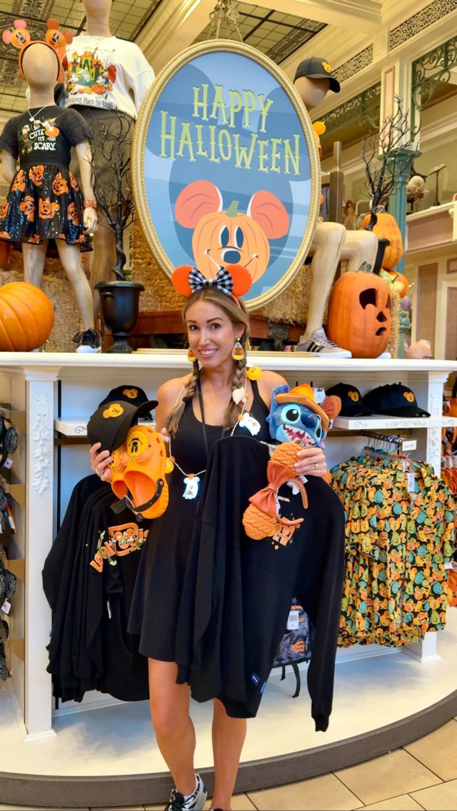 Some of the Halloween merchandise I found recently at Walt Disney World. The pink ghosts are my favorite! 👻 

What is your fave? 

#disneyhalloween #bootoyou #disneymerchandise #disneyhalloweenmerchandise #mickeysnotsoscaryhalloweenparty